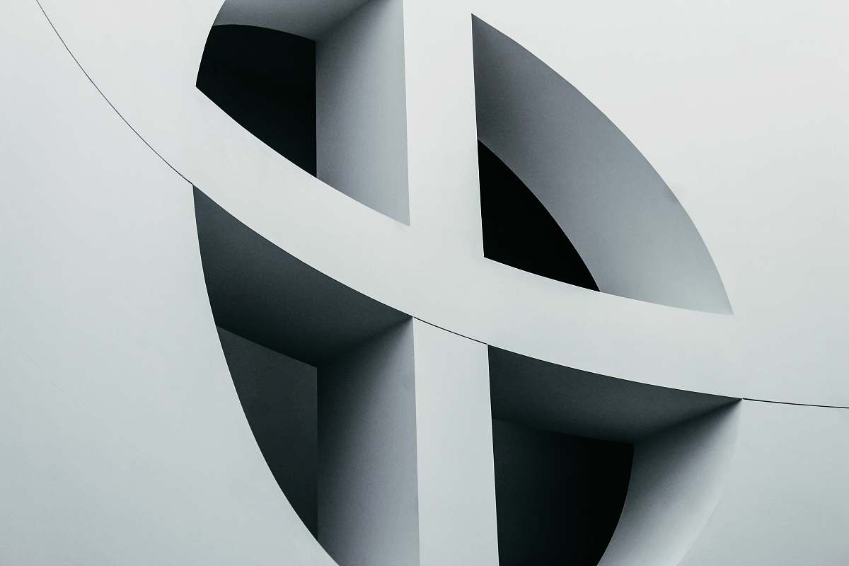 text round white cross wlal symbol