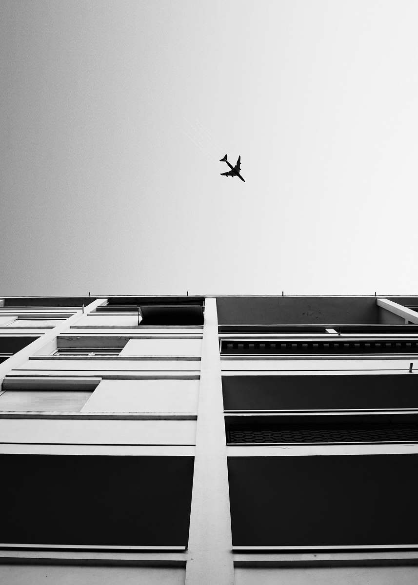 royan flying airplane during daytime france