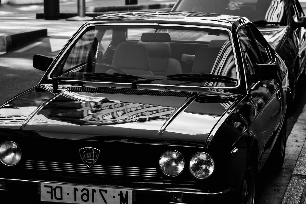 car grayscale photo of car pontevedra