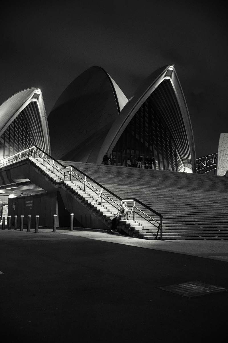 building grayscale photo of dome architecture