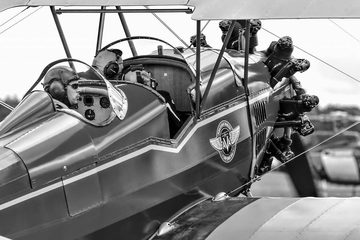 aircraft grayscale photo of monoplane aérodrome jean-baptiste salis