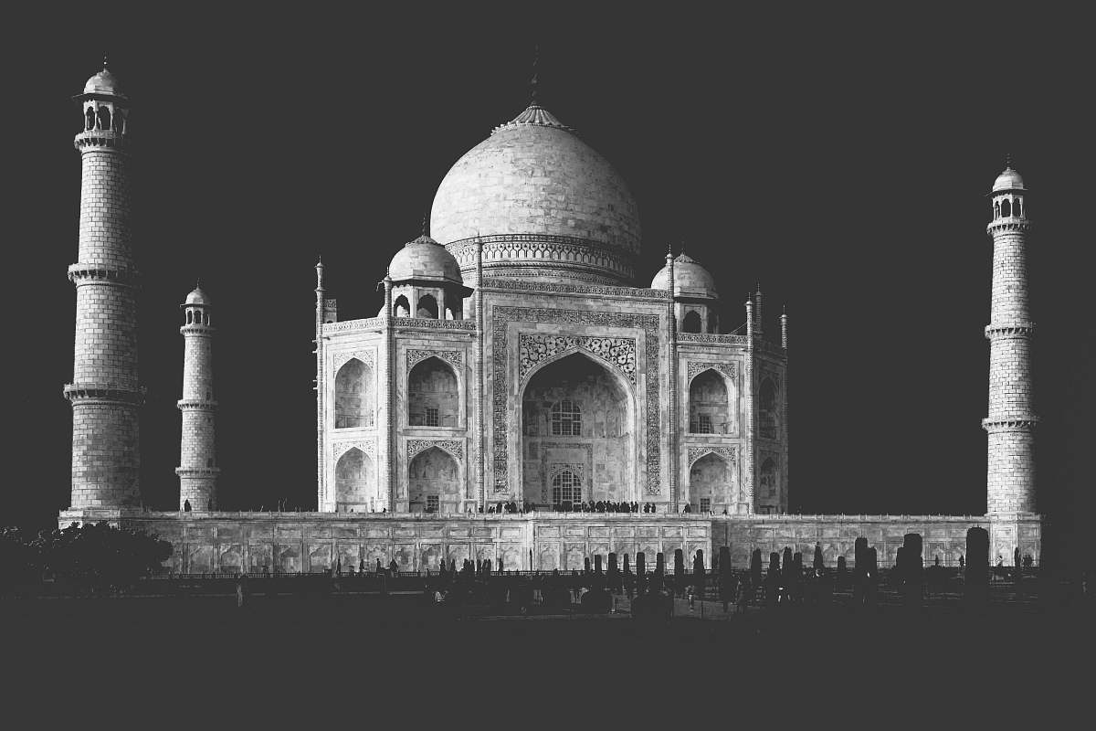 grey grayscale photo of mosque architecture