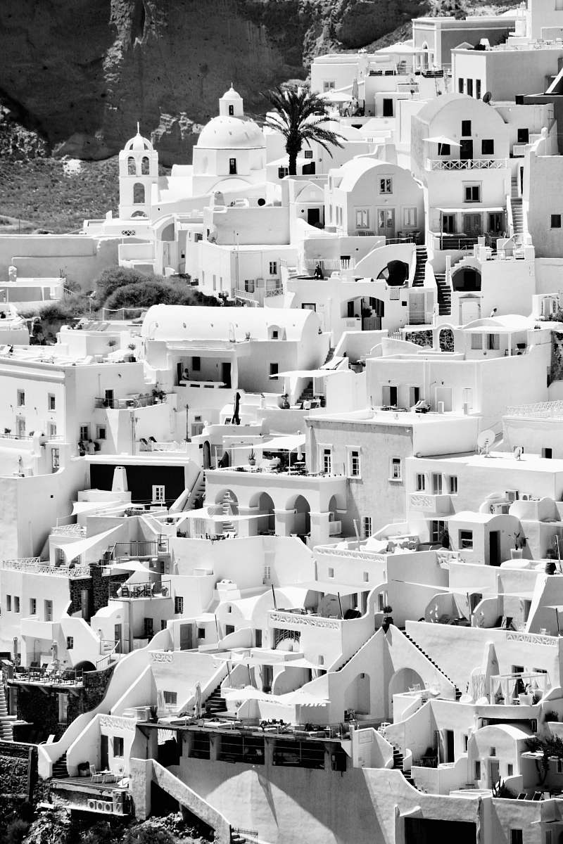 grey grayscale photo of Santorini building