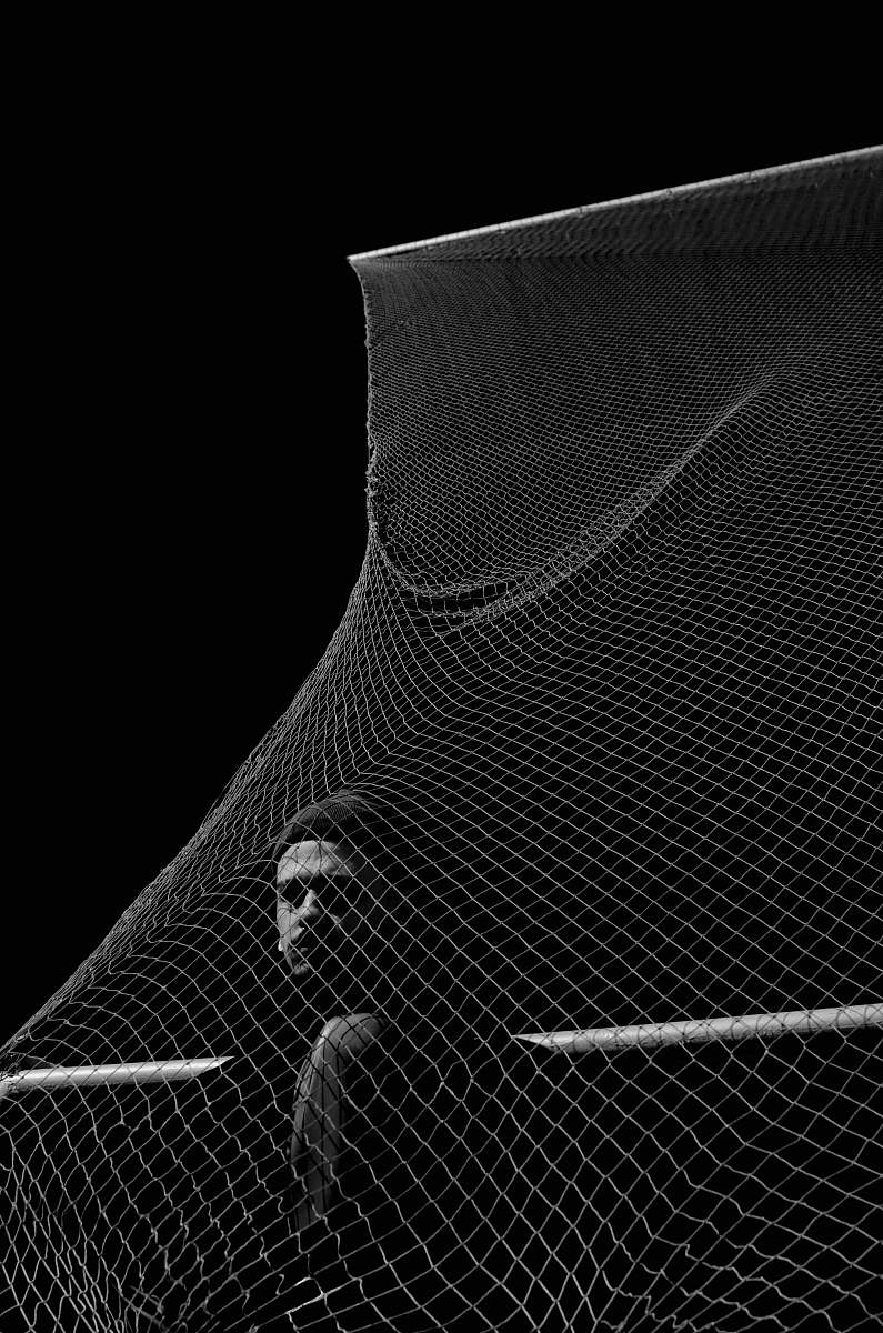 soil man under net goal kropivnitsky