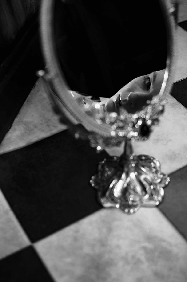 finger silver-colroed ring kropivnitsky