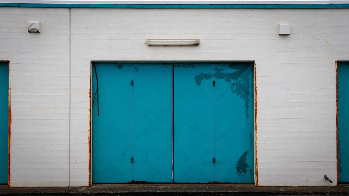 wall close building door iceland
