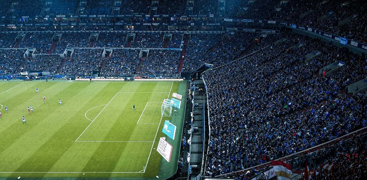 arena soccer players on green game field gelsenkirchen