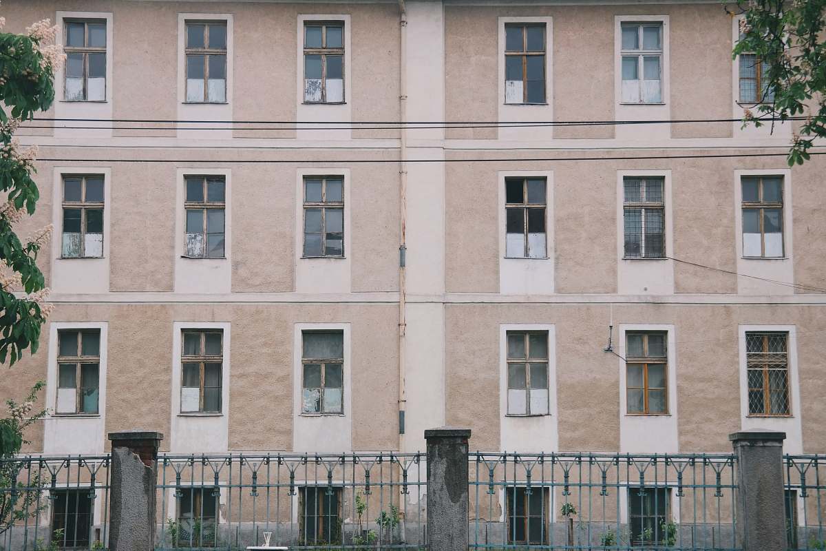 city white painted building town