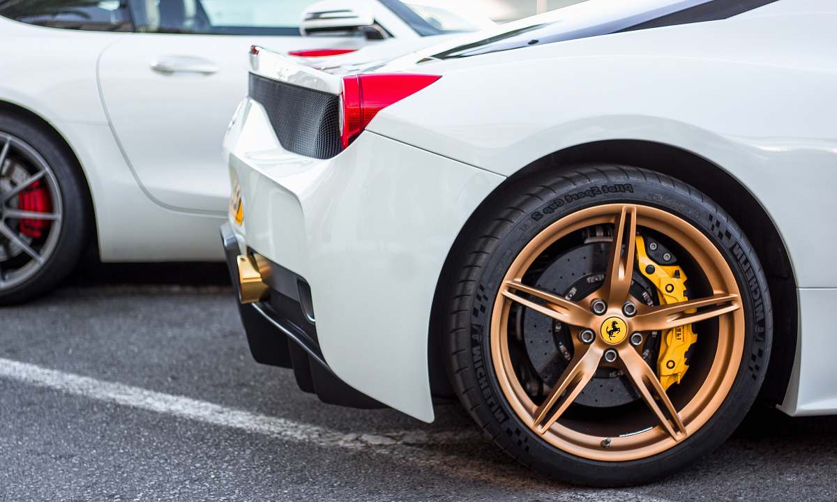 automobile shallow focus photography of white car transportation