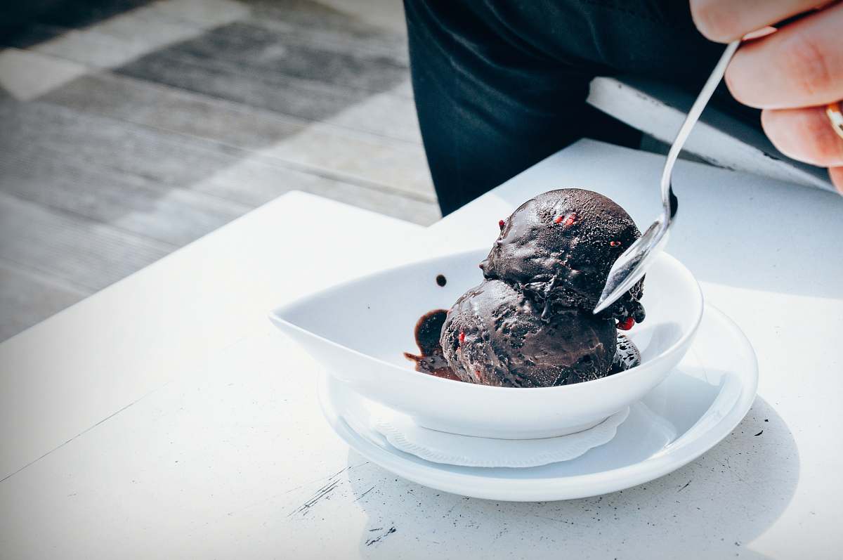 chocolate chocolate ice cream on bowl food