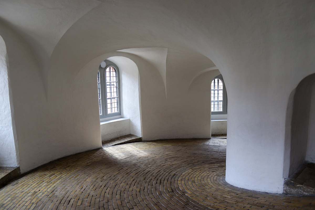 floor white painted wall copenhagen