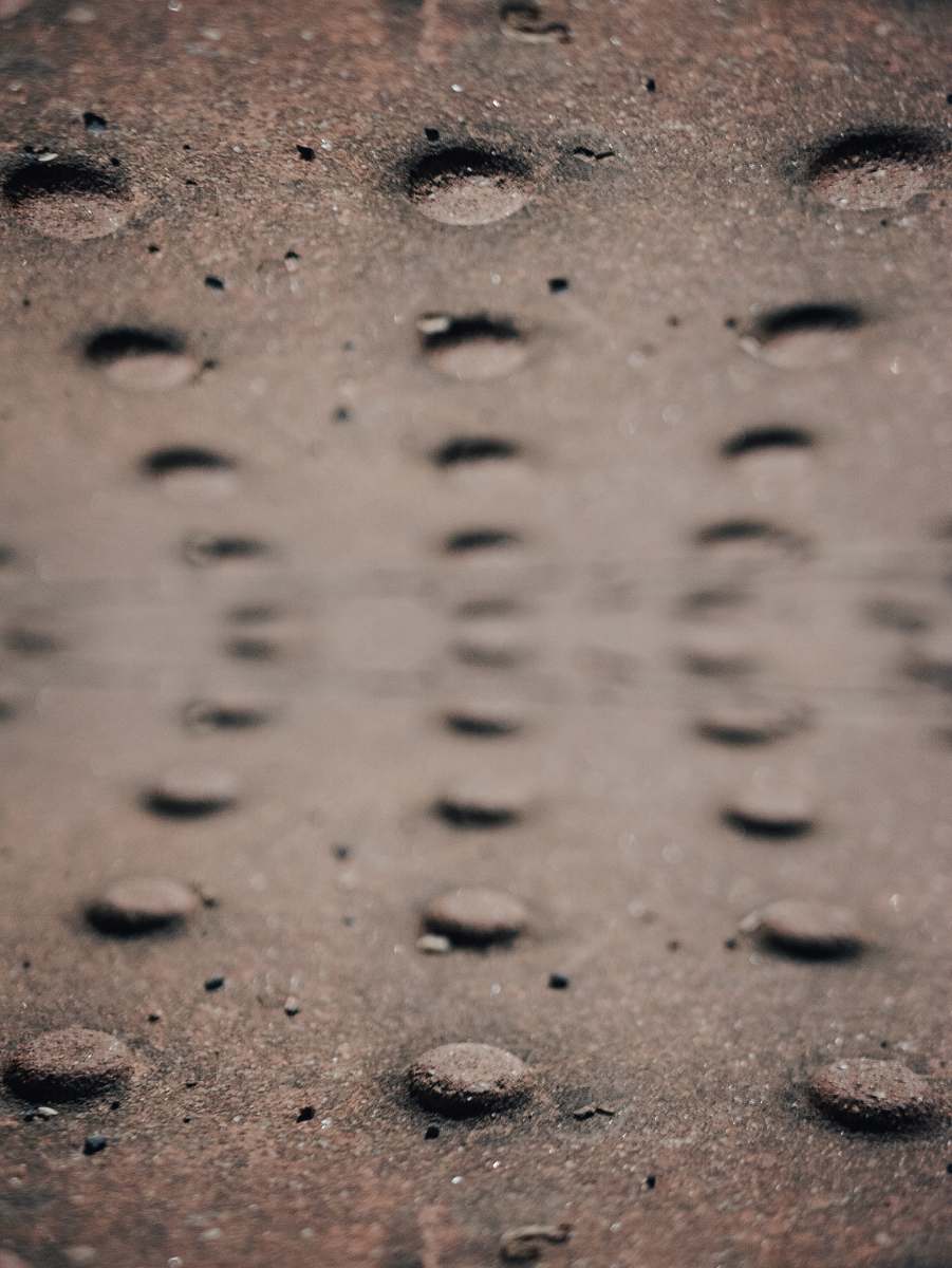 ground  brown