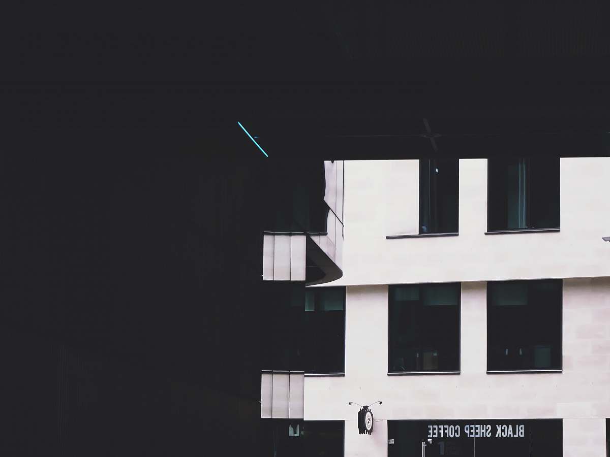 window  minimal
