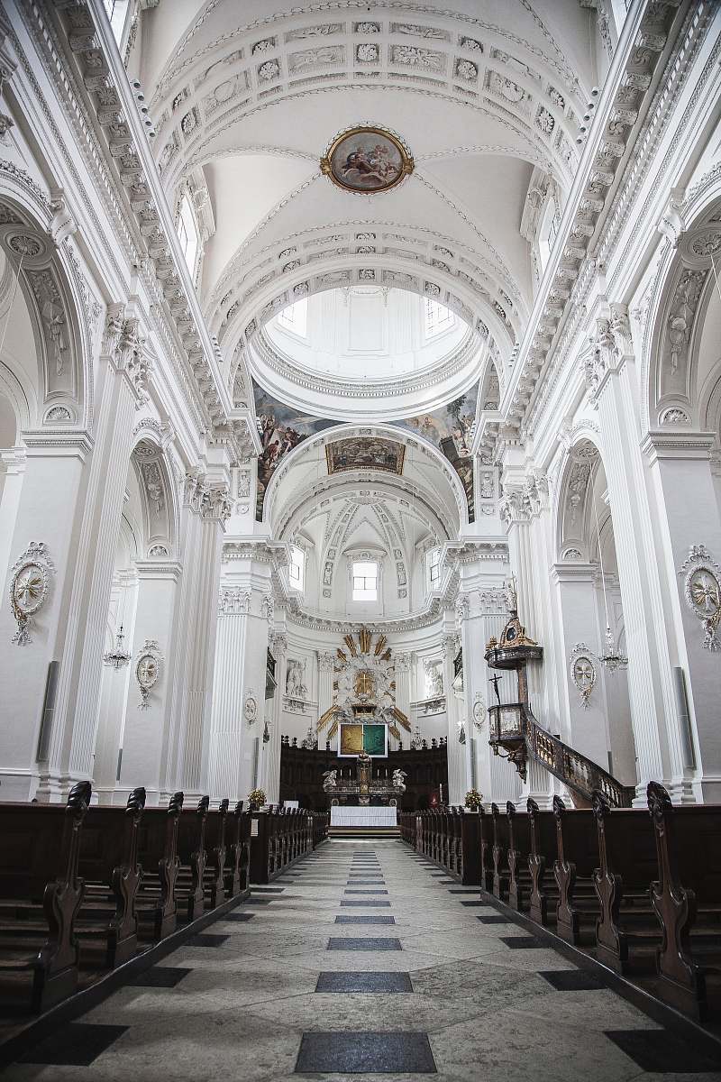 church cathedral interior architecture