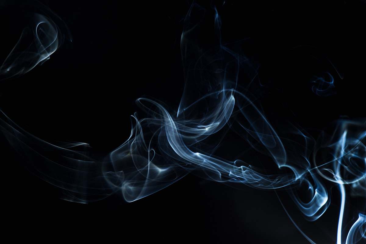 smoke photo of gray smoke blue