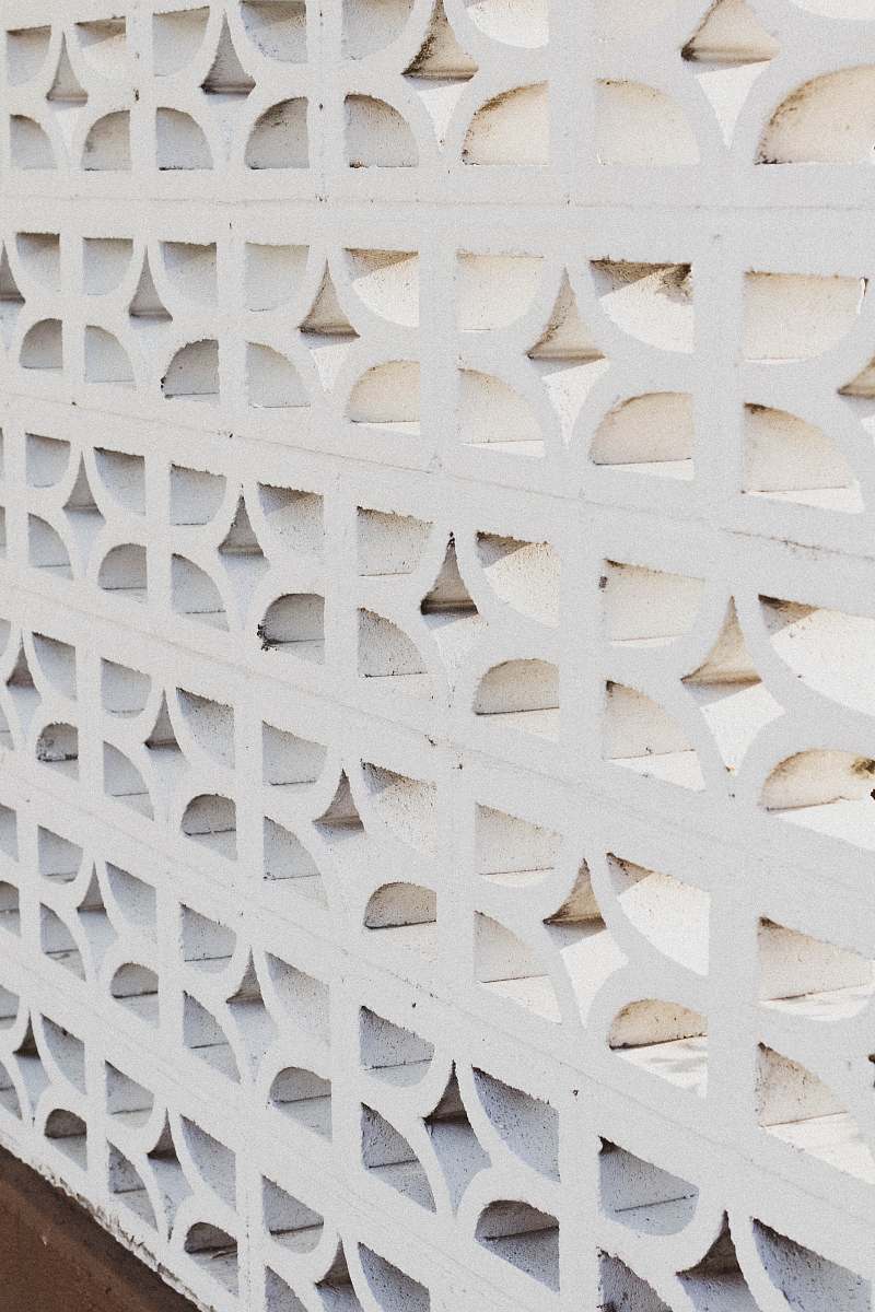 rug white concrete wall portland