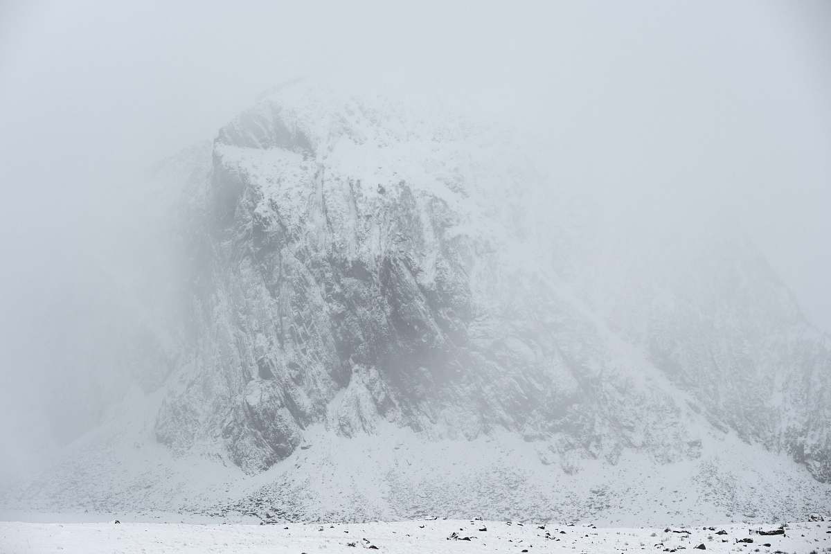 nature white seawaves mountain