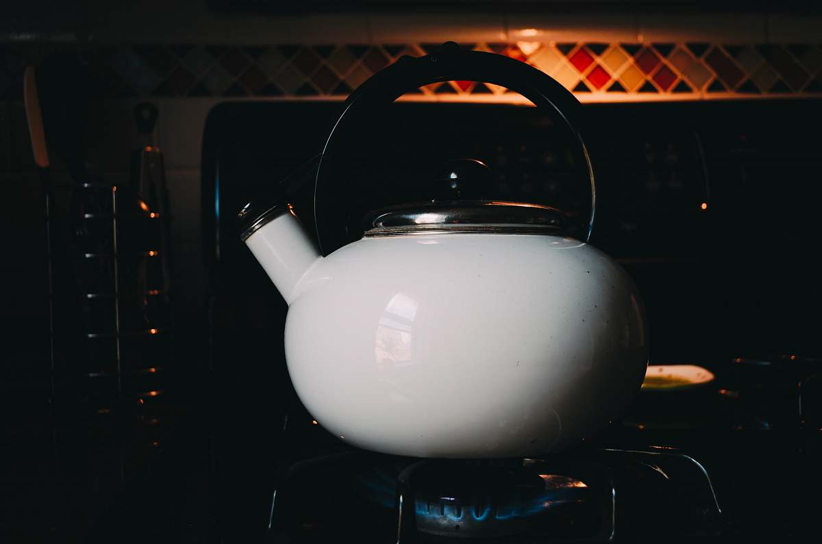 pot white and gray kettle stove
