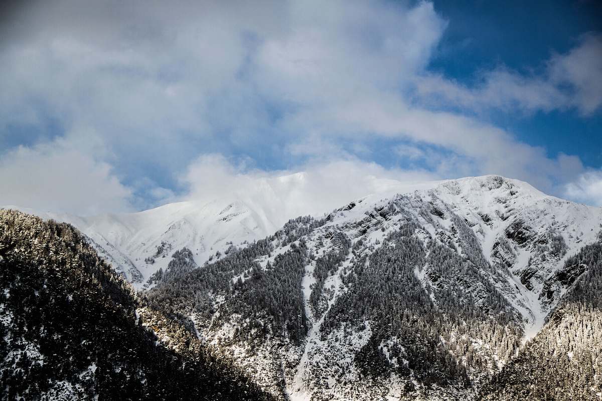 snow white snow on mountains mountains