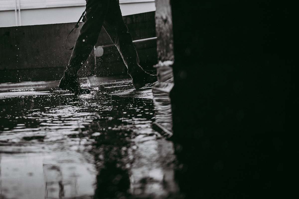 edmonton grayscale photo of water drop wet
