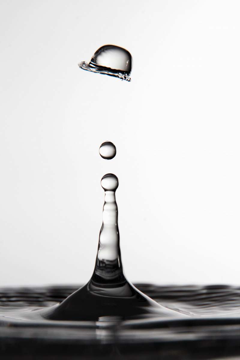 Black-and-white Water Droplet Droplet Image Free Photo