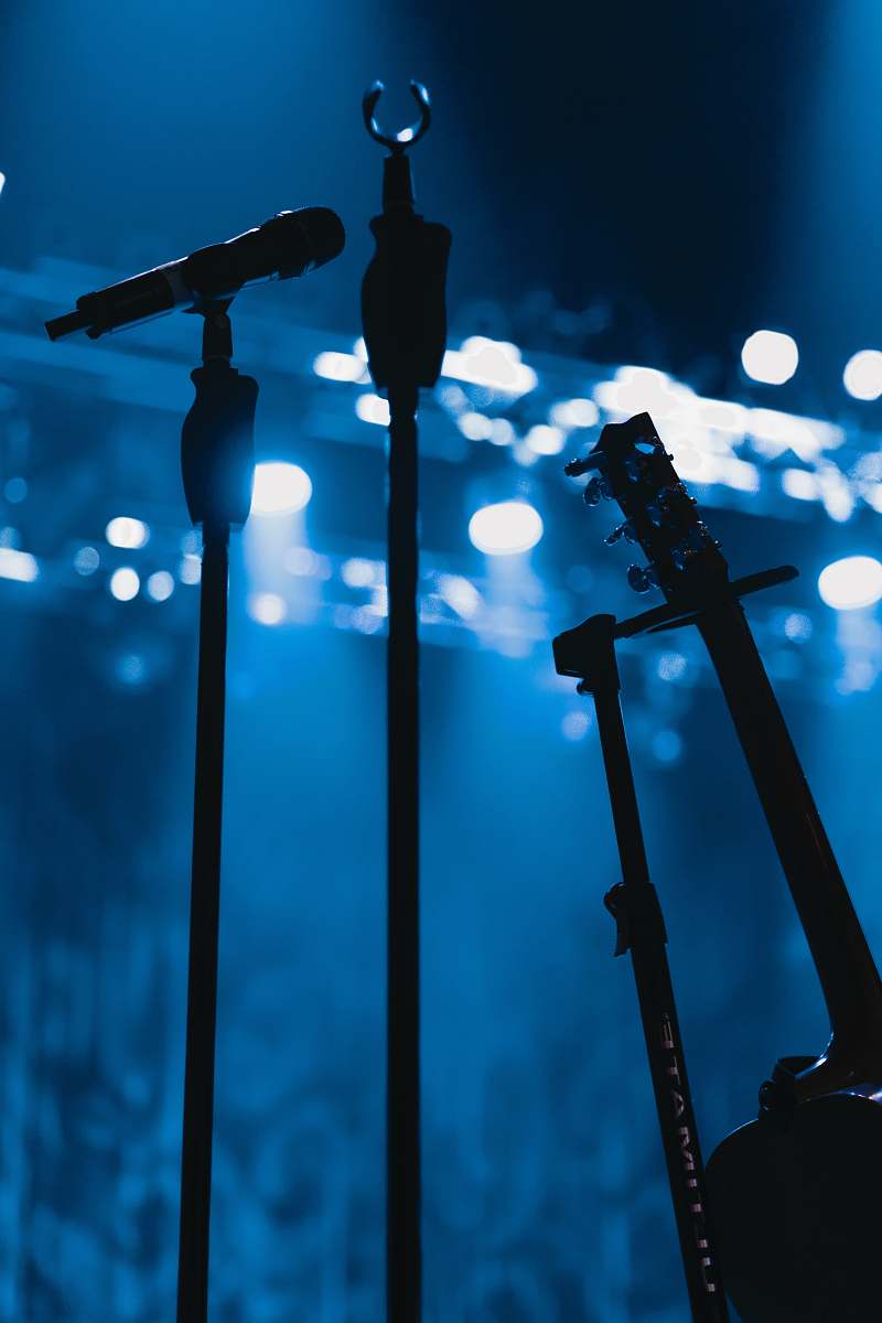 microphone black wireless microphone spotlight