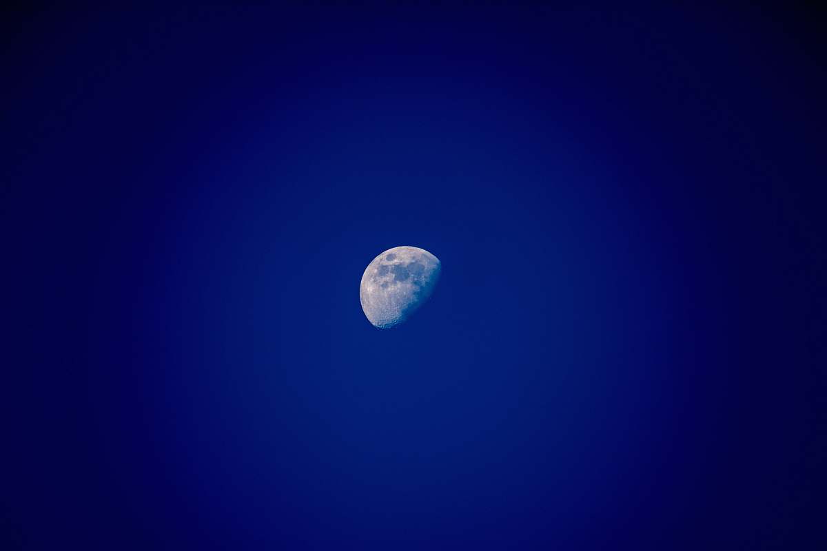sky half moon astronomy