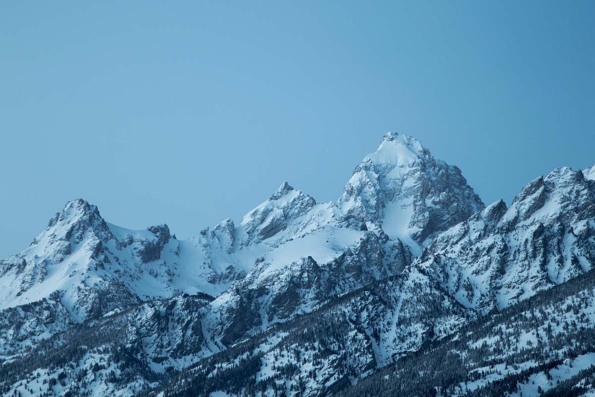 mountain landscape photography of mountains covered by snow snow