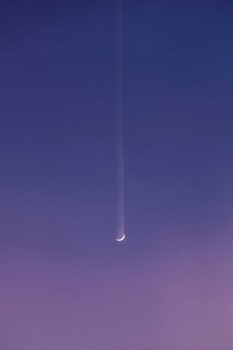nature photo of crescent moon outdoors