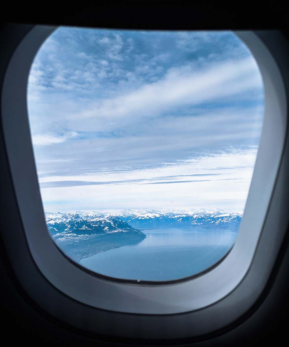 window plane window porthole