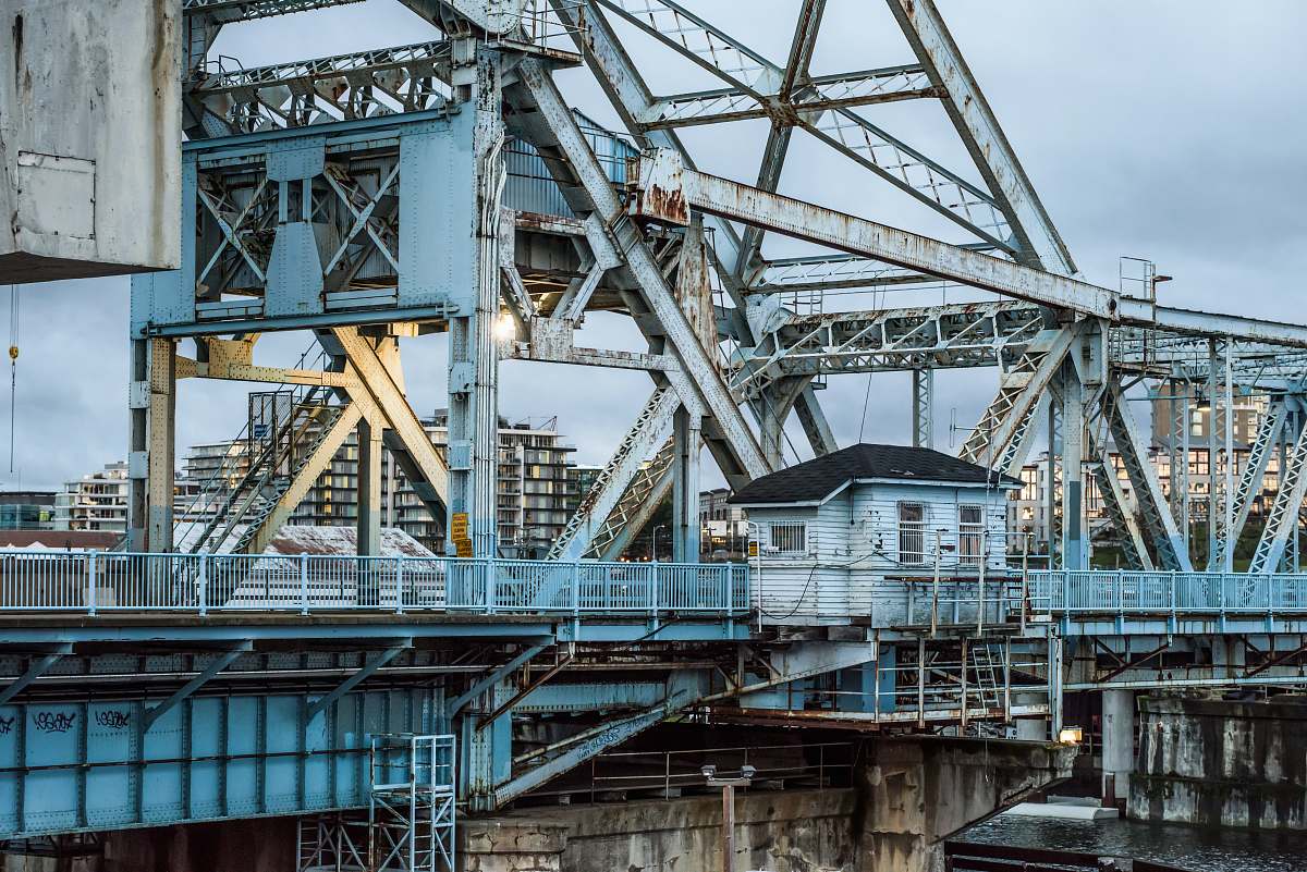 canada steel bridge frame above the wter bridge