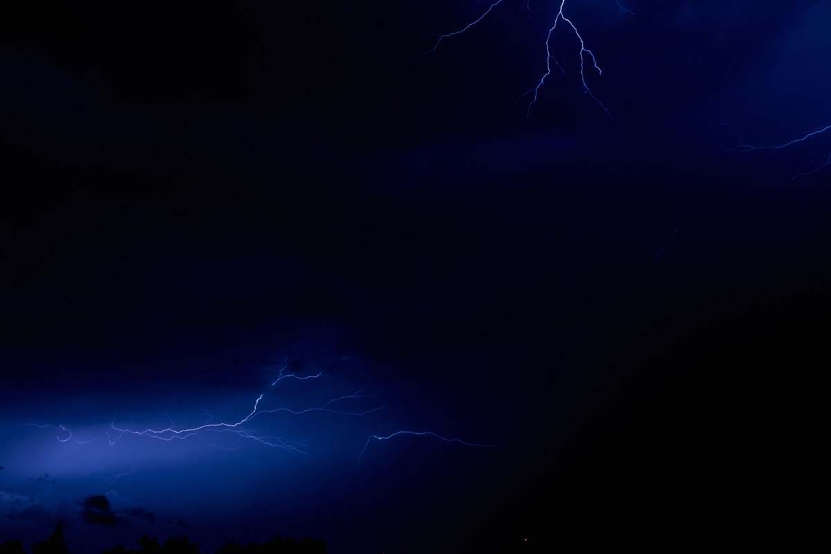 lightning time lapse photography of lightning thunderstorm