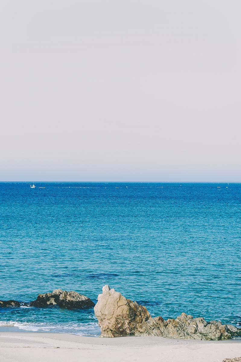 Experience the tranquility of nature with this captivating image of a woman walking along a beautiful beach. The vibrant colors of the sandy shore and gentle waves create an inviting atmosphere, perfect for promoting wellness, travel, or outdoor lifestyle themes. This stunning visual can be utilized for blog posts, travel brochures, and marketing materials focused on relaxation, adventure, and nature appreciation.