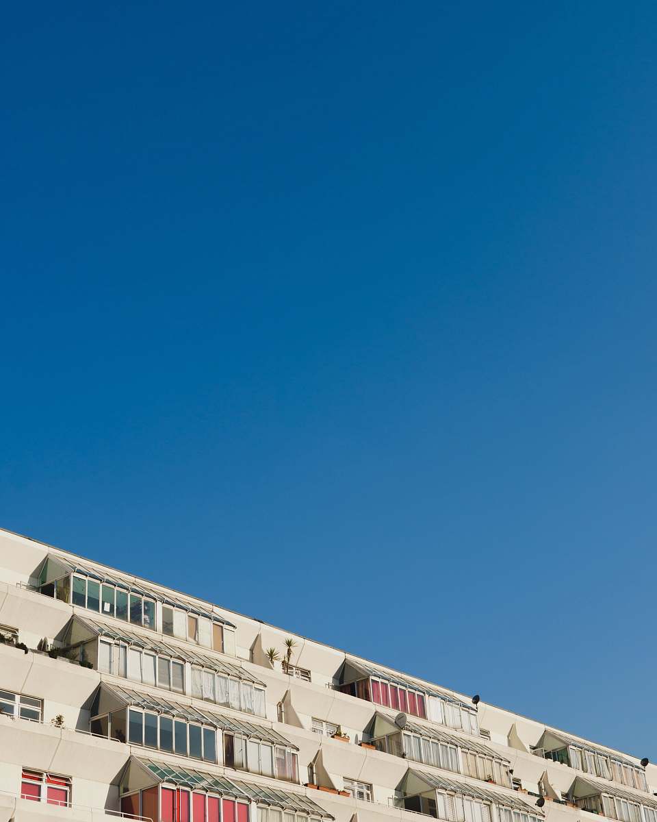 building white building photo city