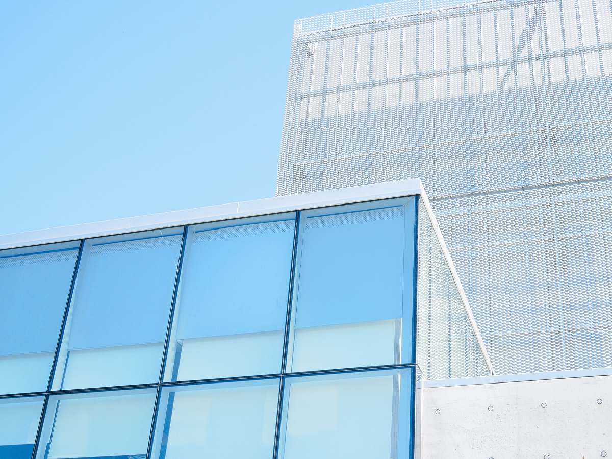 building white high-rise building canada