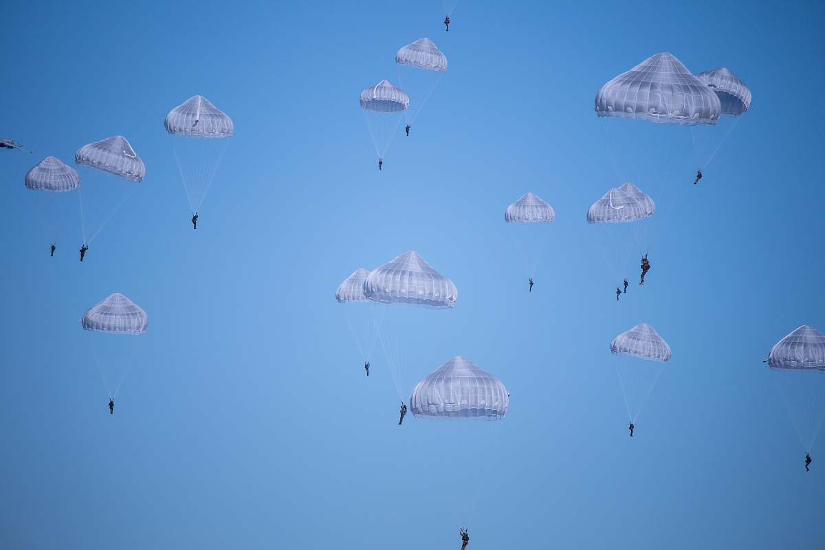 adventure white parachutes during daytime photo leisure activities