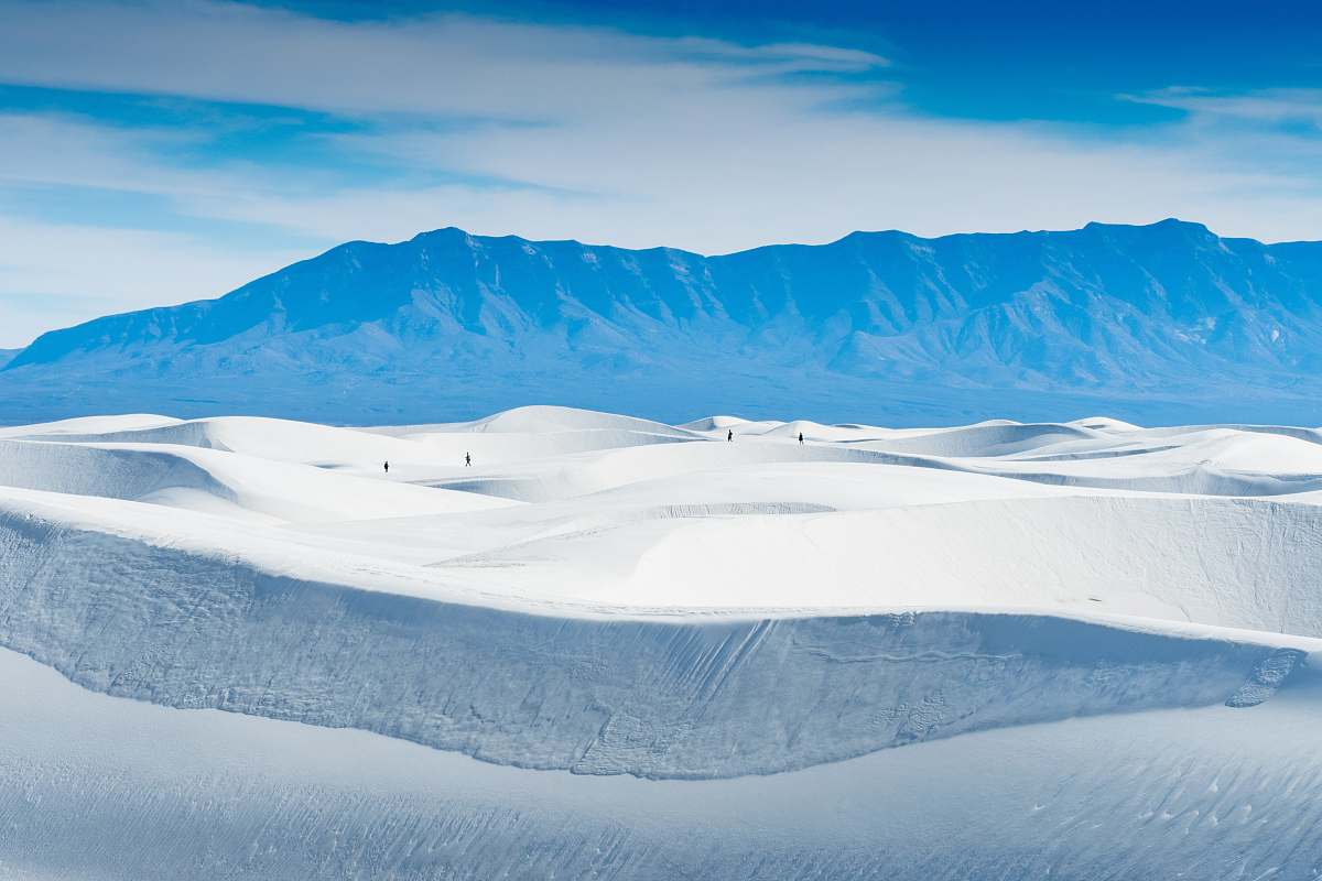 mountain photo of snow-covered mountain snow