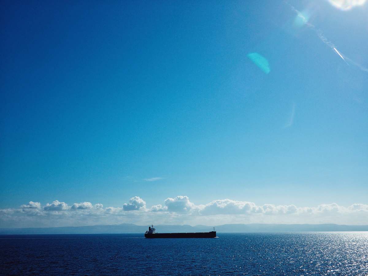 blue submarine on ocean water outdoors