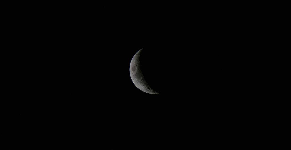 moon crescent moon night