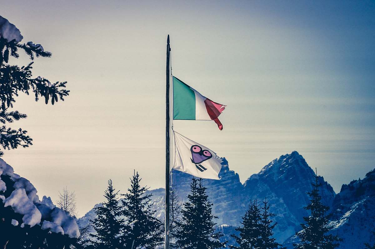 emblem time lapse photography of flag of India civetta