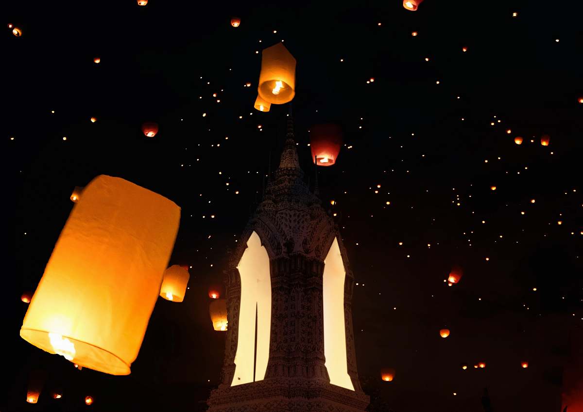 lamp sky lanterns on air thailand