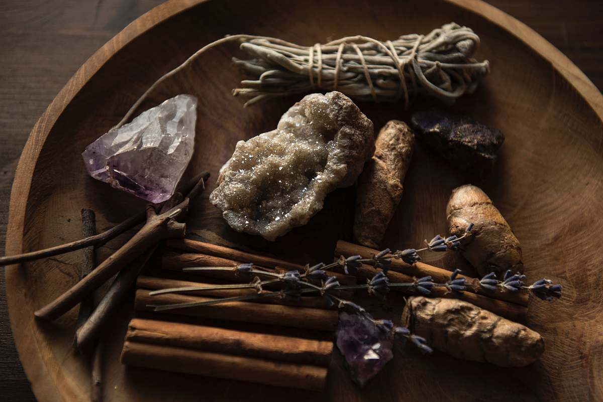 wood assorted stones dark