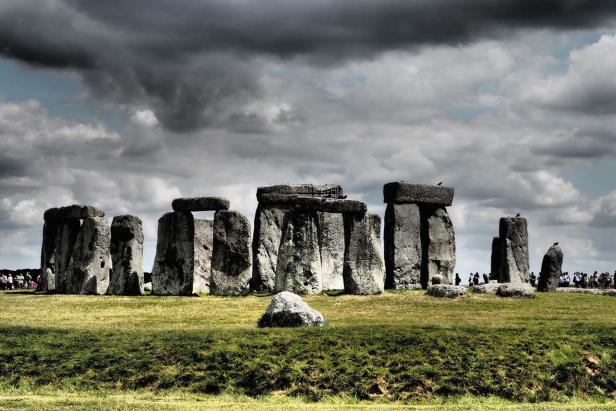 ruins landscape photography of Stonehenge, Wiltshire, England human