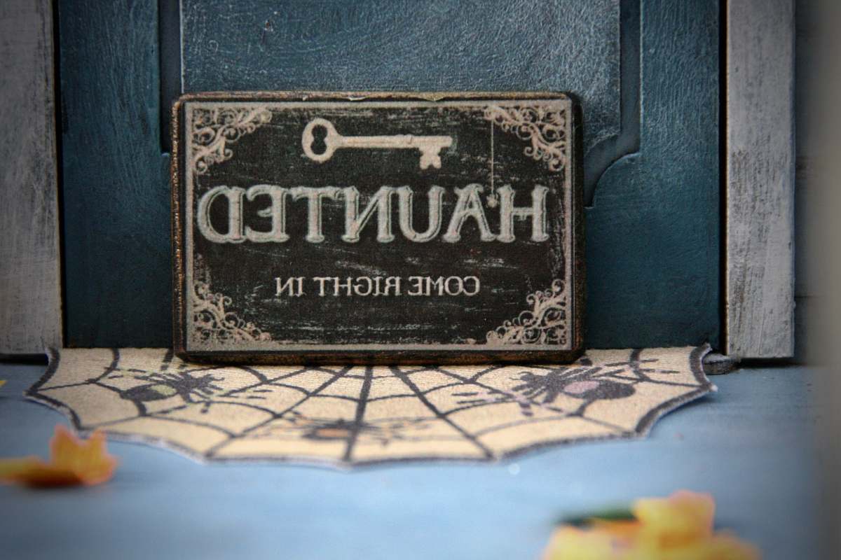 label Haunted signage vintage sign
