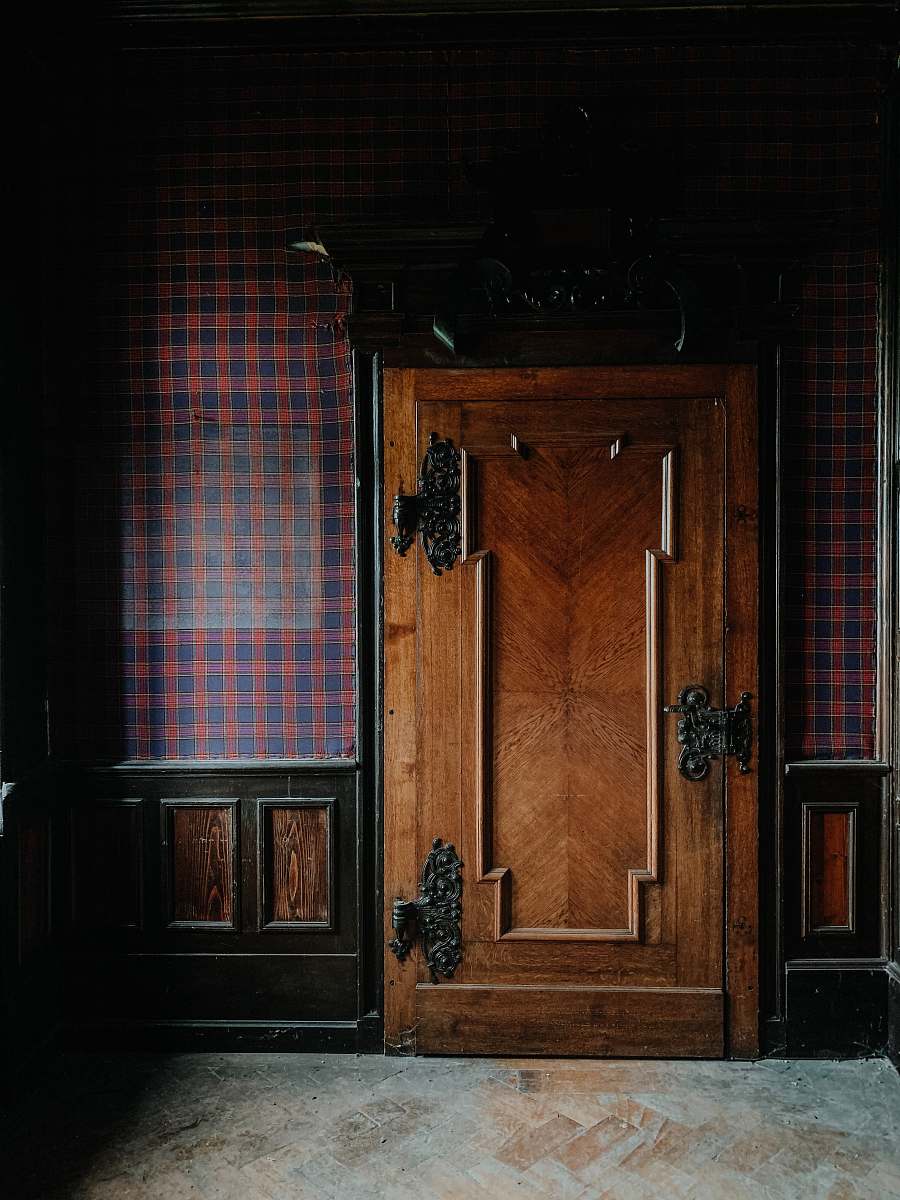 hardwood brown wooden door closed door
