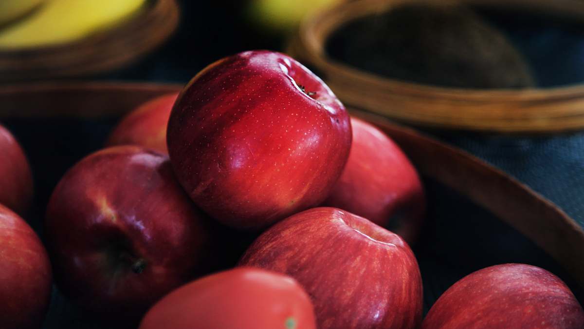fruit red apple fruit lot food