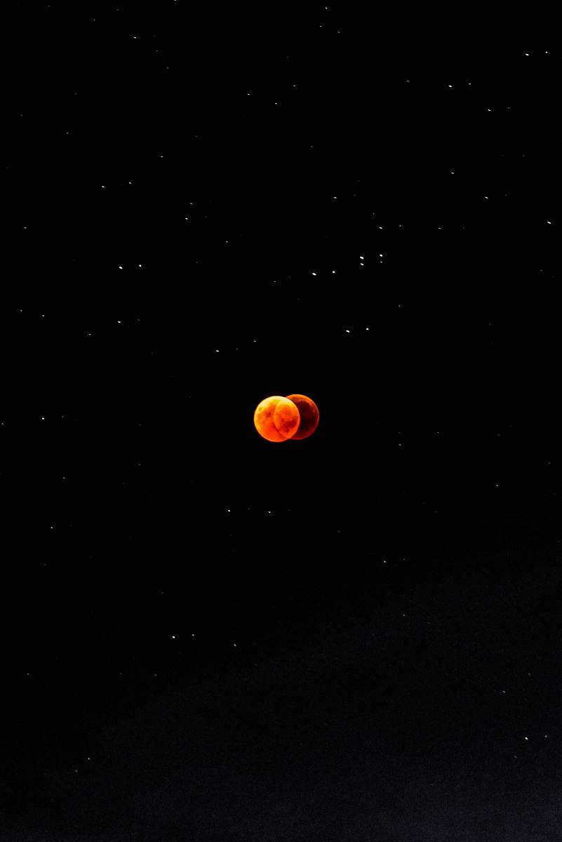 eclipse view of red moon moon