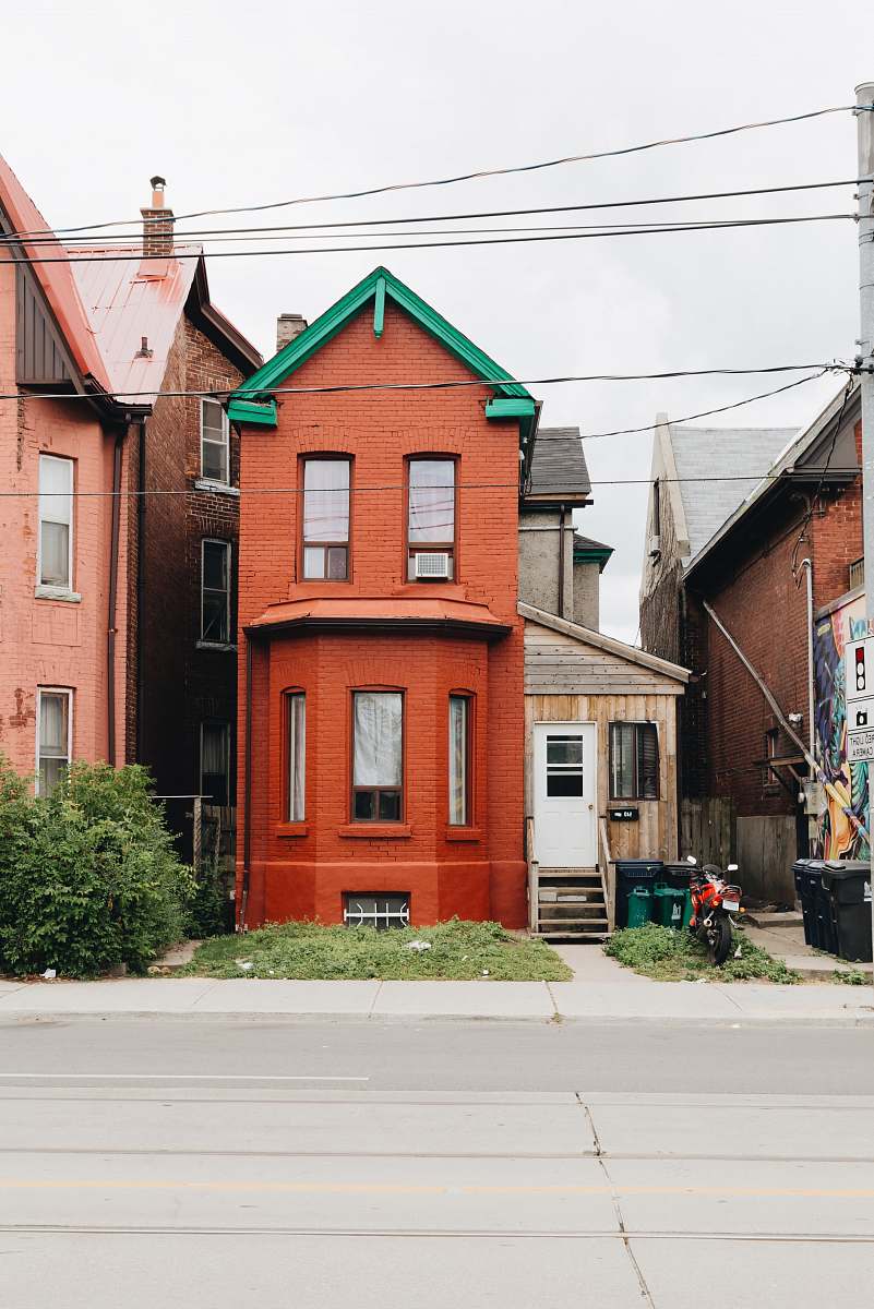toronto brown 2-storey house canada