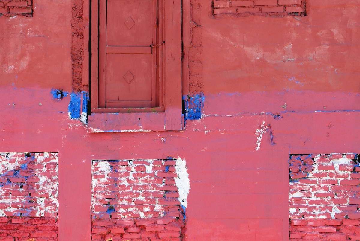wall pink painted wall door