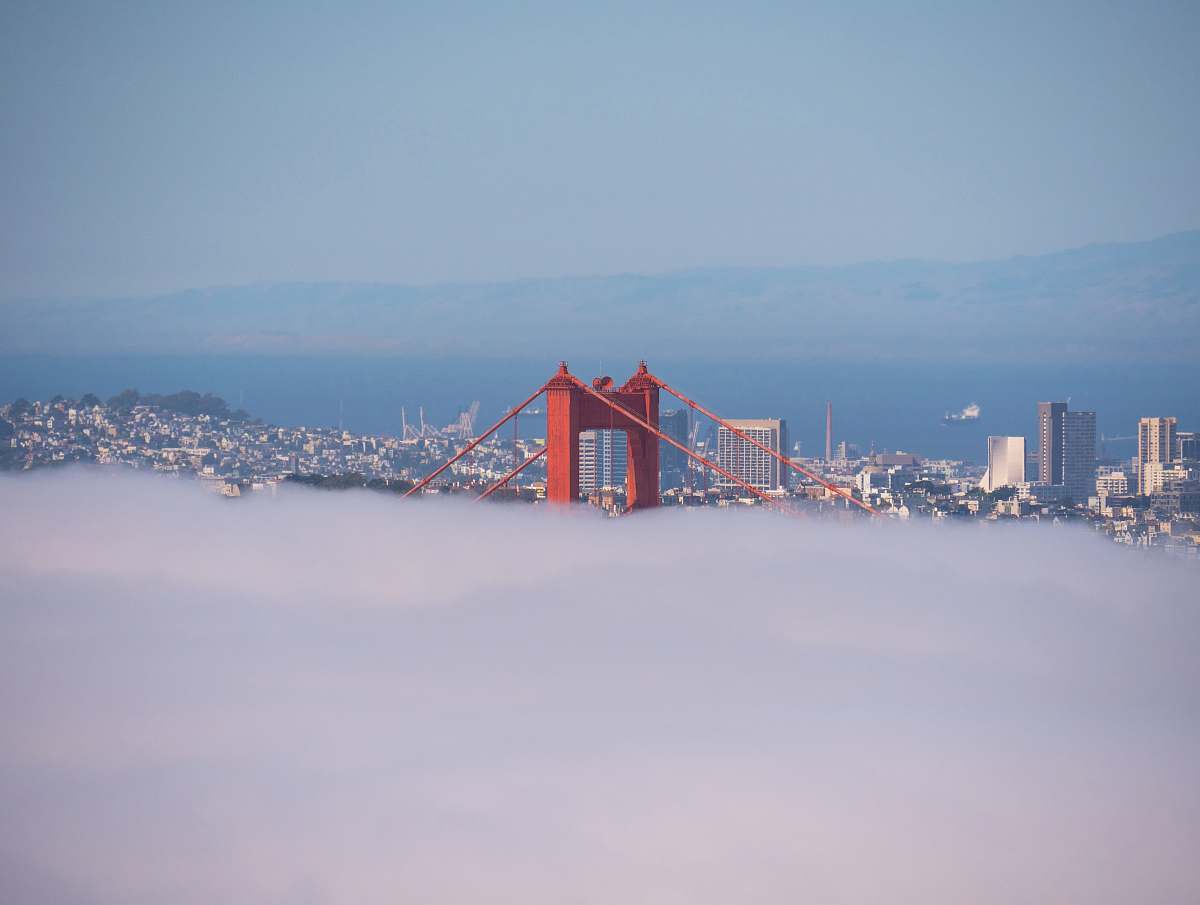 sky red suspension bridge golden gate bridge